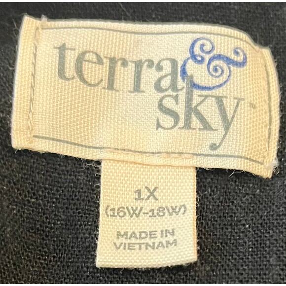 TERRA & SKY SLEEVELESS SCOOP NECK BUTTON TOP, WOMENS, 1X(16W-18W), BLACK, EMPIRE - Picture 9 of 11